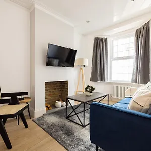 https://the-stratford-apartment.cambridgehotelsuk.com